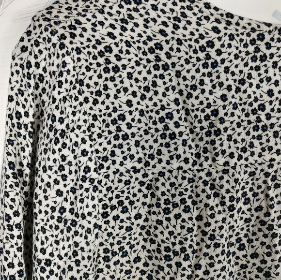 Cynthia Rowley Floral Print V-neck Top - Picture 10 of 10